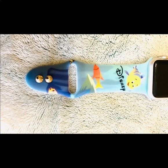 42/44mm Little Mermaid Apple Watch band (S/M) - Picture 6 of 7